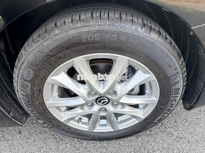 Mazda Mazda 3 Đen 5 chỗ 2017
