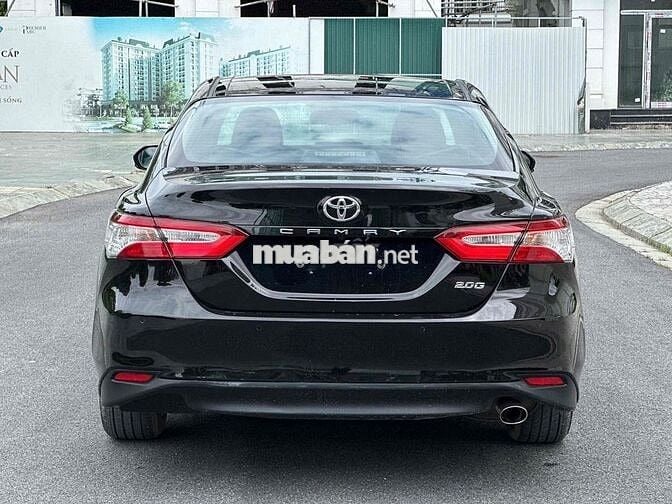 Toyota Camry 2.0G sản xuất 2019 nhập thái lan