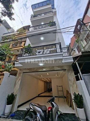Phố Ngọc Lâm – Long Biên – Ô TÔ – 81 M2 – 6 Tầng – MT 4.8 M – Giá 19.3