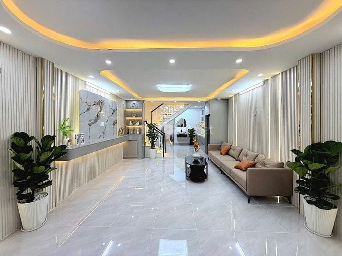 Bán nhà hẻm 1716 Huỳnh Tấn Phát