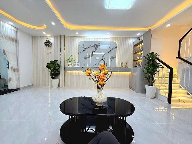Bán nhà hẻm 1716 Huỳnh Tấn Phát