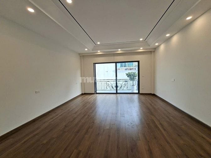 Phố Ngọc Lâm – Long Biên – Ô TÔ – 81 M2 – 6 Tầng – MT 4.8 M – Giá 19.3