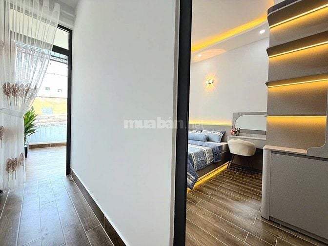 Bán nhà hẻm 1716 Huỳnh Tấn Phát