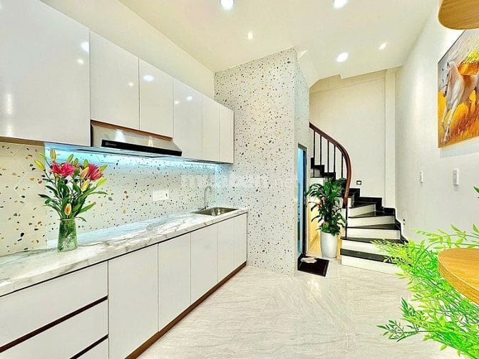 Bán nhà Hẻm Hoàng Văn Thụ, DT 38m2, 4 lầu, 3PN, Mới, Ở liền, 6.25 tỷ