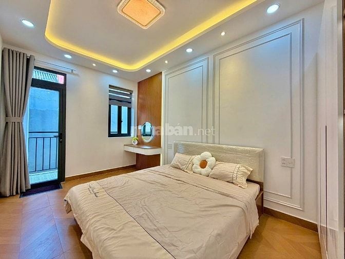 Bán nhà Hẻm Hoàng Văn Thụ, DT 38m2, 4 lầu, 3PN, Mới, Ở liền, 6.25 tỷ