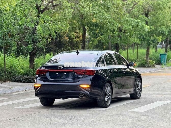 Kia Cerato Luxury 1.6 AT cavansite sản xuất 2021