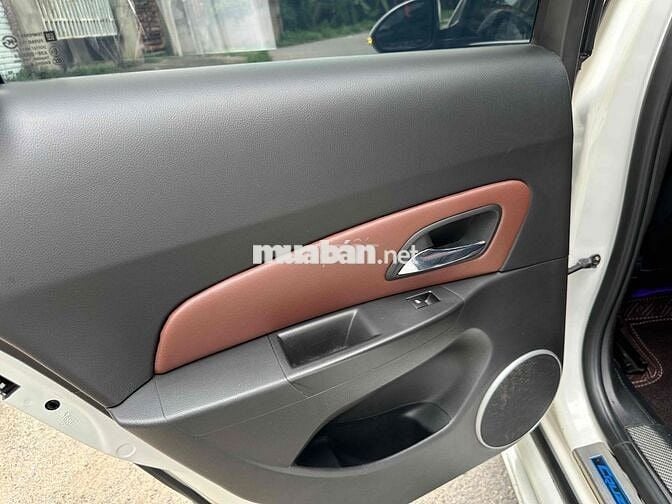 Chevrolet Cruze LTZ 2015 Trắng Tự động