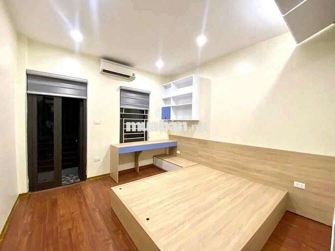 CHO THUÊ NGUYÊN CĂN TẠI NGỌC THUỴ , CHỢ NGỌC THUỴ- 5PN,FULL NỘI THẤT