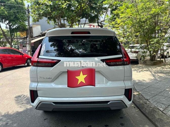 Mitsubishi Xpander Premium 2023 Trắng 7 chỗ