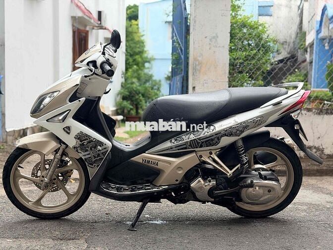 Yamaha Nouvo 4 135cc 2011 Trắng Vàng đồng cũ
