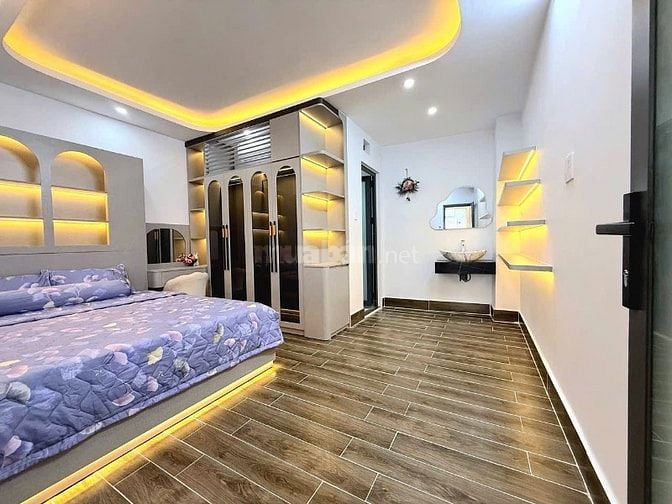 Bán nhà hẻm 1716 Huỳnh Tấn Phát