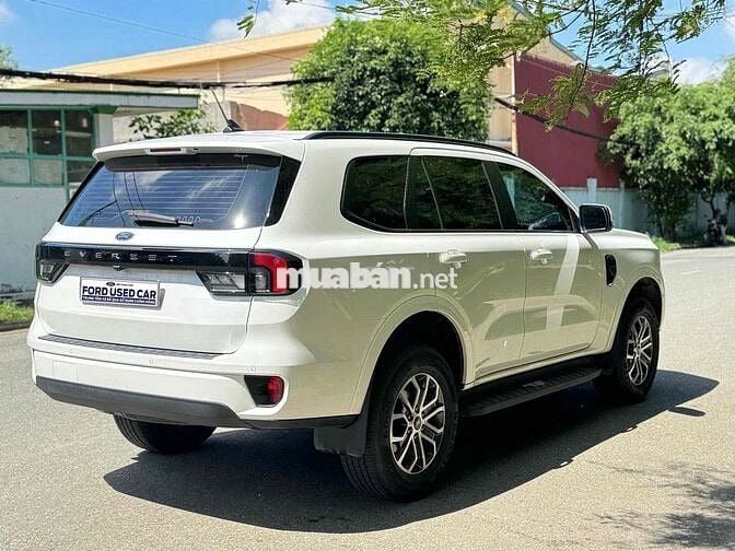 ✅Ford Everest Ambient 2025 Trắng 22.000 KM