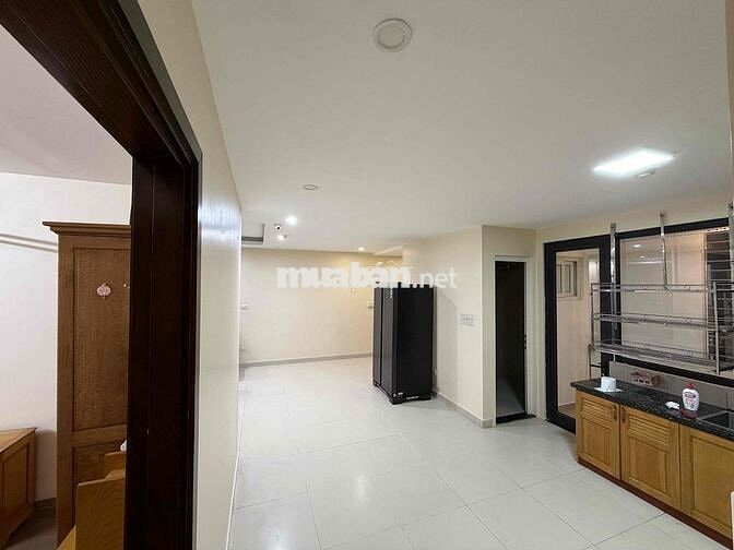 cho thuê căn hộ 3 ngủ 2 wc toà nhà FLC complex
