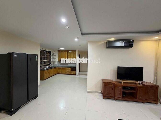 cho thuê căn hộ 3 ngủ 2 wc toà nhà FLC complex
