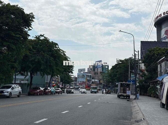 Mặt tiền Kinh Doanh Phú Lợi Gần Coo.mart. 9x22 4 tầng