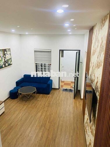 Căn hộ tập thể quân đội 120 Hoàng Quốc Việt 100m2 4,5 tỷ bán rẻ