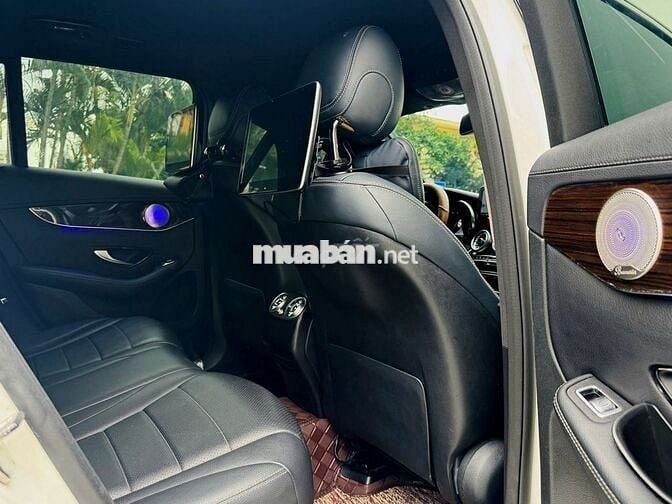 Mercedes GLC200 2018 Trắng 59.000 Miles