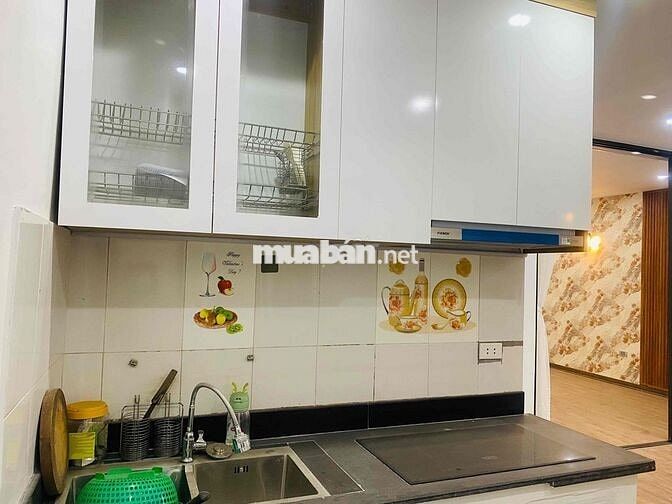 Căn hộ tập thể quân đội 120 Hoàng Quốc Việt 100m2 4,5 tỷ bán rẻ