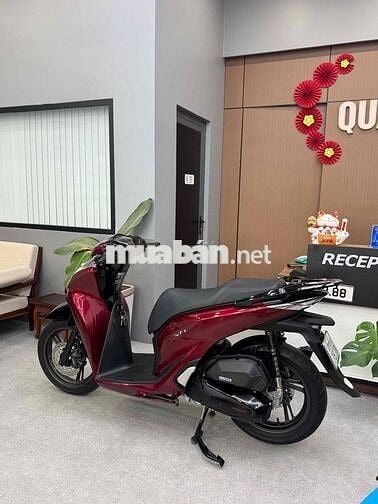 SH125 2023 Đỏ Đen rin odo 3000 km 1 chủ