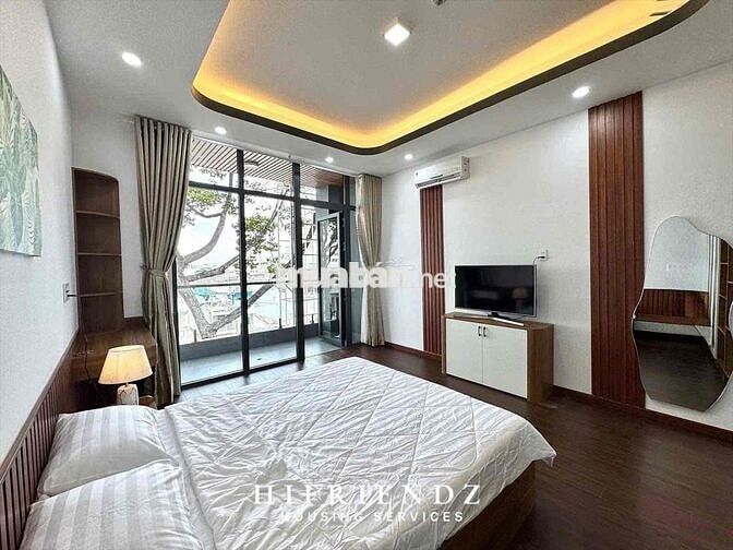 CĂN HỘ 1 PHÒNG NGỦ BAN CÔNG MẶT TIỀN ĐƯỜNG HAI BÀ TRUNG - QUẬN 1