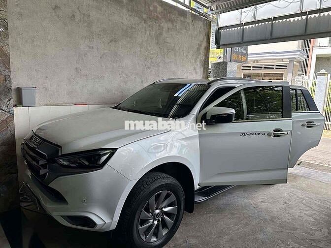 Isuzu Mux 2 cầu bản cao nhất Trắng 42.000km