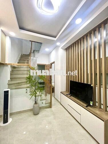 BÁN NHÀ NGANG 7 MÉT ĐƯỜNG HOÀ HƯNG QUẬN 10