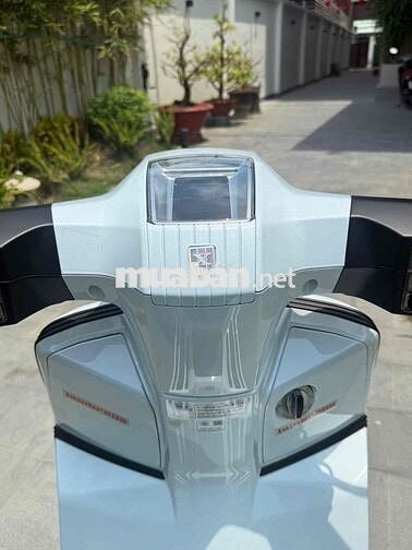 Lambretta X125 Trắng siêu lướt odo 1074 km