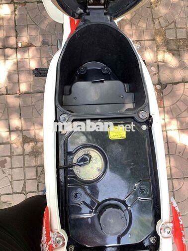 SYM Angela 50cc Trắng đỏ