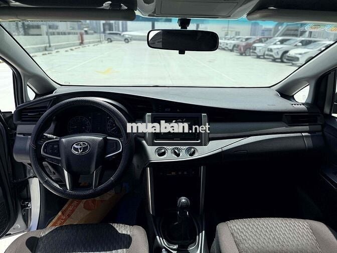 Toyota Innova 2.0E 2022 Số sàn - Còn Thương Lượng