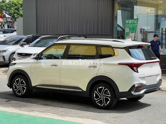 Kia Carens 1.5 Luxury 2025 Trắng 22.000 km