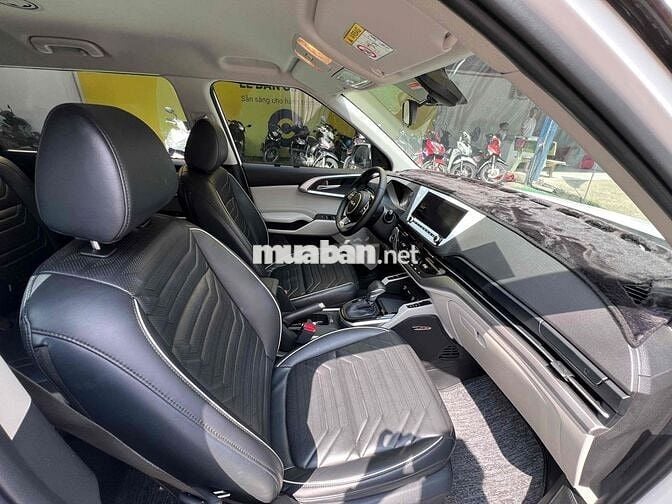Kia Carens 1.5 Luxury 2025 Trắng 22.000 km