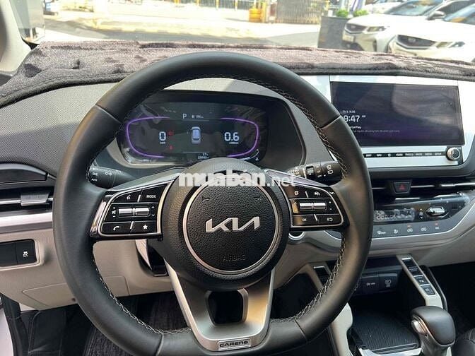 Kia Carens 1.5 Luxury 2025 Trắng 22.000 km