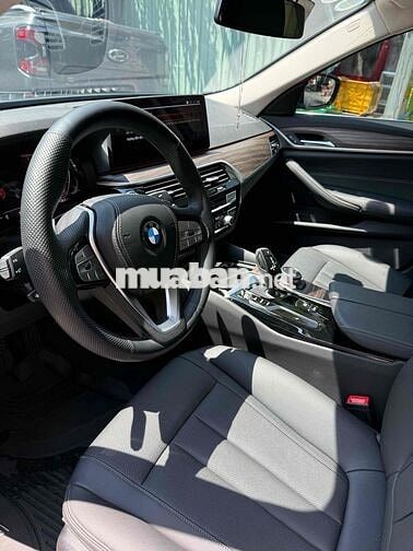 BMW 520i Luxury 2025 Xám 4332 km