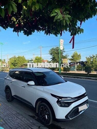KIA CARENS 1.5 LUXURY 2025 XE GIA ĐÌNH LƯỚT 1 CHỦ