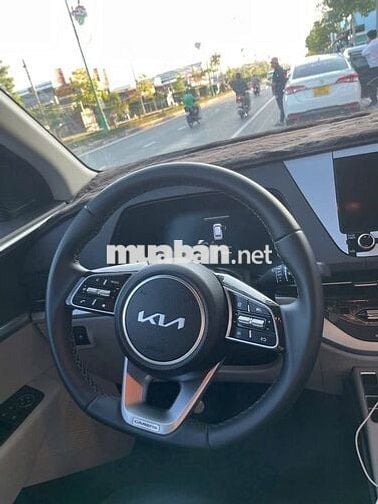 KIA CARENS 1.5 LUXURY 2025 XE GIA ĐÌNH LƯỚT 1 CHỦ