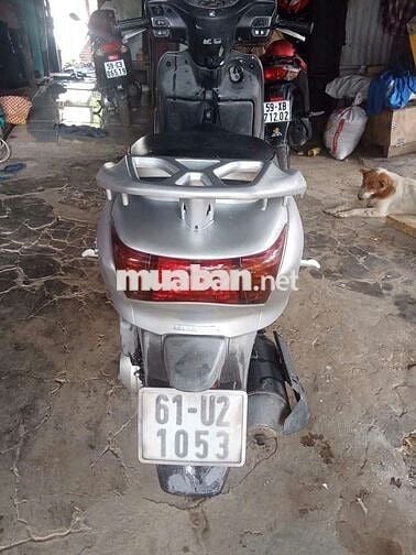 Honda Lead Bạc