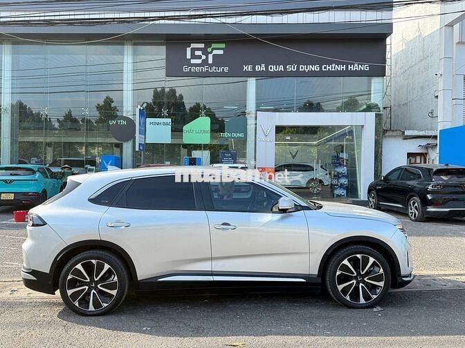 VinFast VF8 Eco 2023 Bạc 60000 km