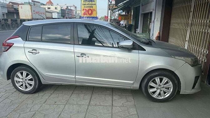 Toyota Yaris 1.3 2015 Tự động Bạc