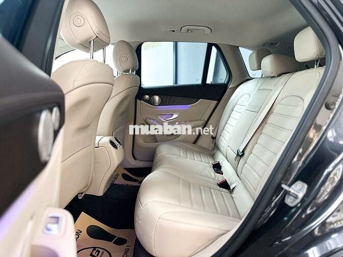 Mercedes GLC 200 4Matic 2021 Xám đen 27.000km