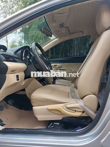 Bán xe Vios 2015 màu bạc số tay.