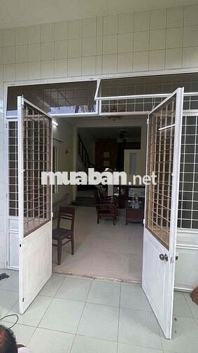 cho thuê nhà nguyên căn, nội thất cơ bản