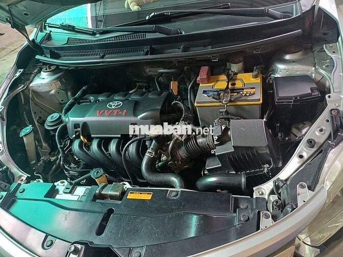 Bán xe Vios 2015 màu bạc số tay.
