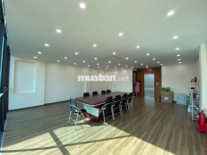 Cho thuê văn phòng Giá Tốt tại Lê Văn Lương, 15 triệu, 80 m2 LH E Đô