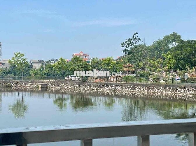BÁN NHANH NHÀ 5 Tầng / dt 47 m2 Biên Giang Bám trục QL 6  , cao tốc