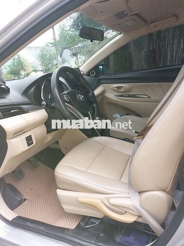 Bán xe Vios 2015 màu bạc số tay.