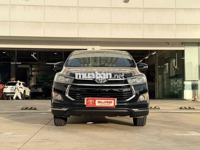 Toyota Innova 2.0G Venturer 2018 Đen số tự động
