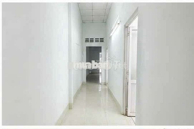 CHO THUÊ NHÀ TRỆT MẶT BẰNG KINH DOANH GẦN CHỢ KDC 586 GIÁ 10TR/THÁNG
