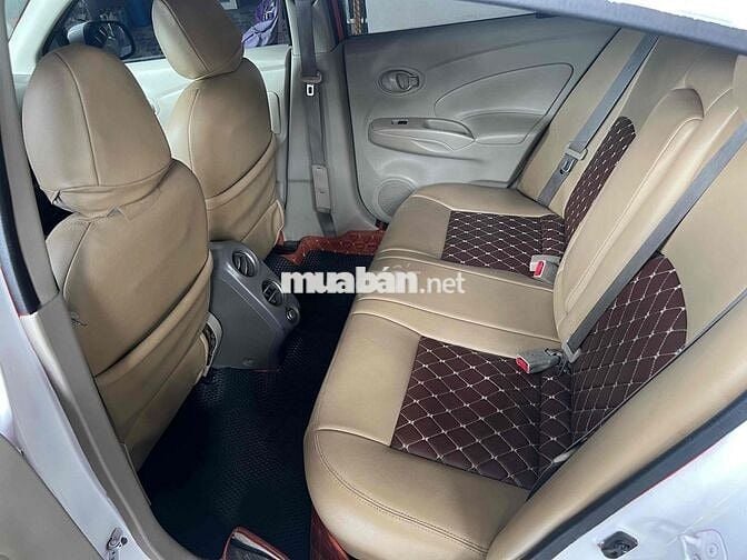 Nissan Sunny Trắng Số sàn