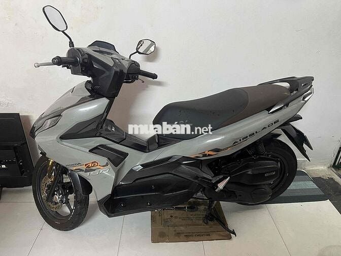 Bán Xe air black 150cc 2val abs màu xám limited