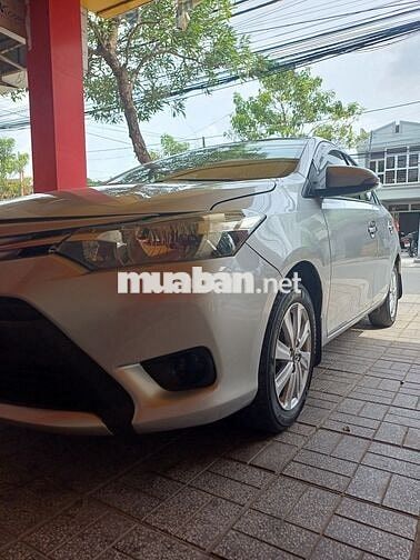 Bán xe Vios 2015 màu bạc số tay.